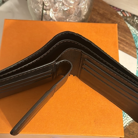 Louis Vuitton Man’s Wallet A Rare pice Large Taiga LV - Picture 8 of 16